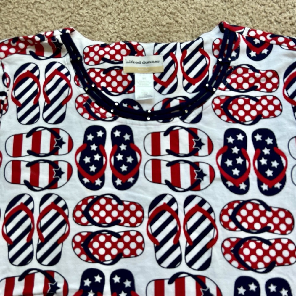 ALFRED DUNNER Patriotic Red White Blue Top Tee Shirt Flip Flops 4th Of July XXL - Picture 2 of 7